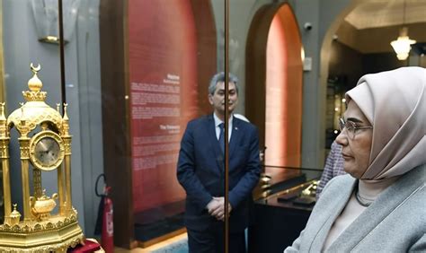 E­m­i­n­e­ ­E­r­d­o­ğ­a­n­­d­a­n­ ­A­n­k­a­r­a­ ­P­a­l­a­s­ ­M­ü­z­e­s­i­­n­e­ ­z­i­y­a­r­e­t­ ­